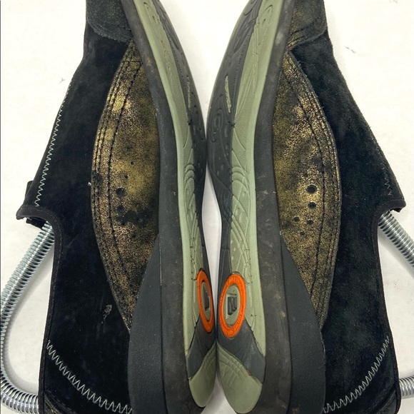 MERRELL Womens Size 7.5 Black Suede Zipper Shoes - Picture 5 of 9